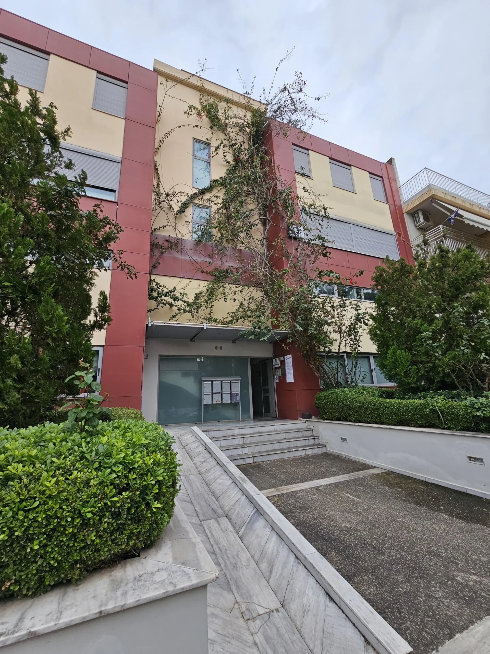 Εξωτερική όψη ιατρείου Neuroknife στο Μαρούσι